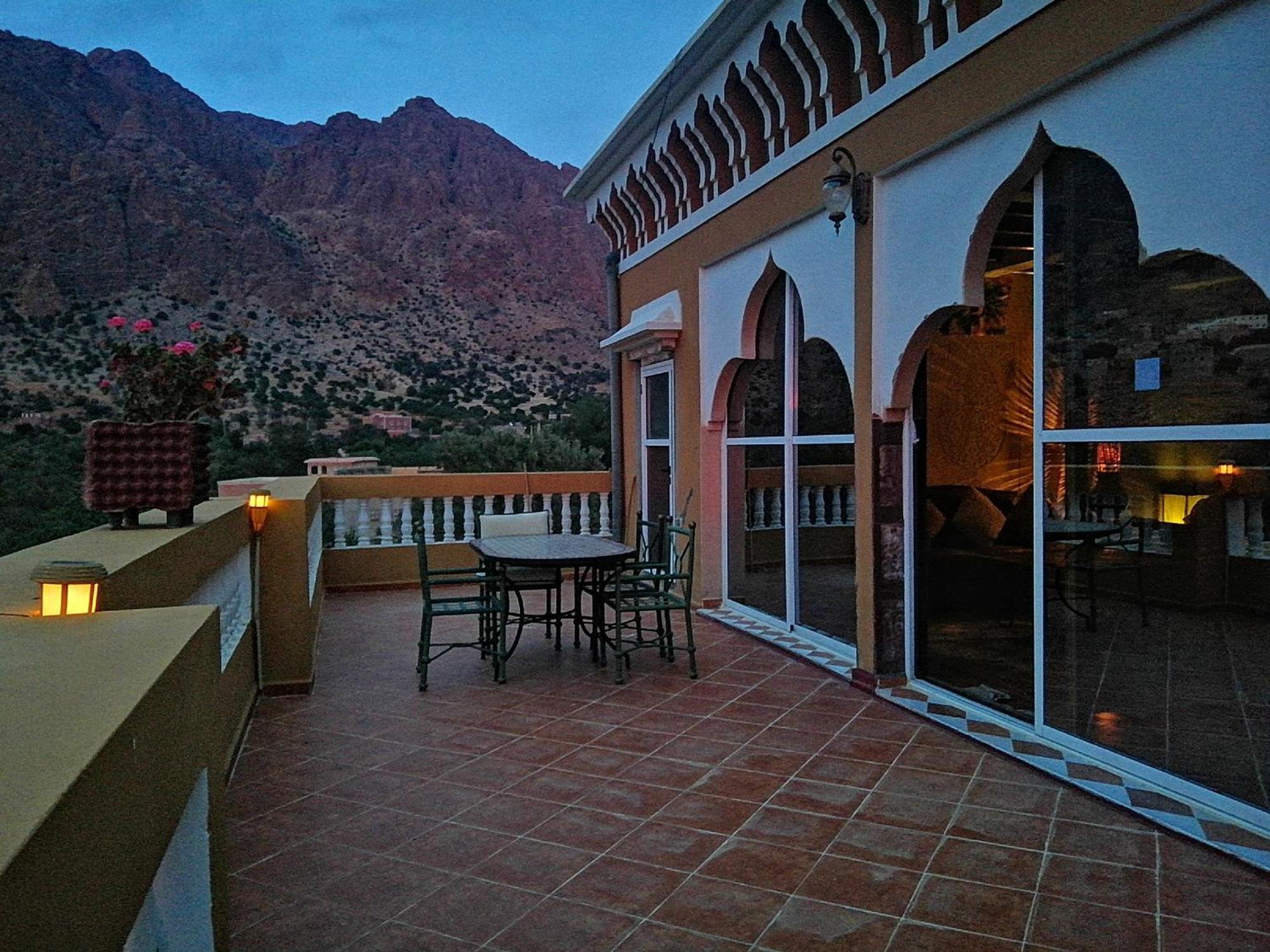 Auberge Tilila Tafraout Bagian luar foto