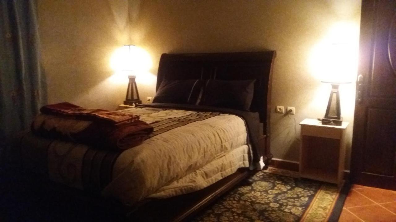 Auberge Tilila Tafraout Bagian luar foto
